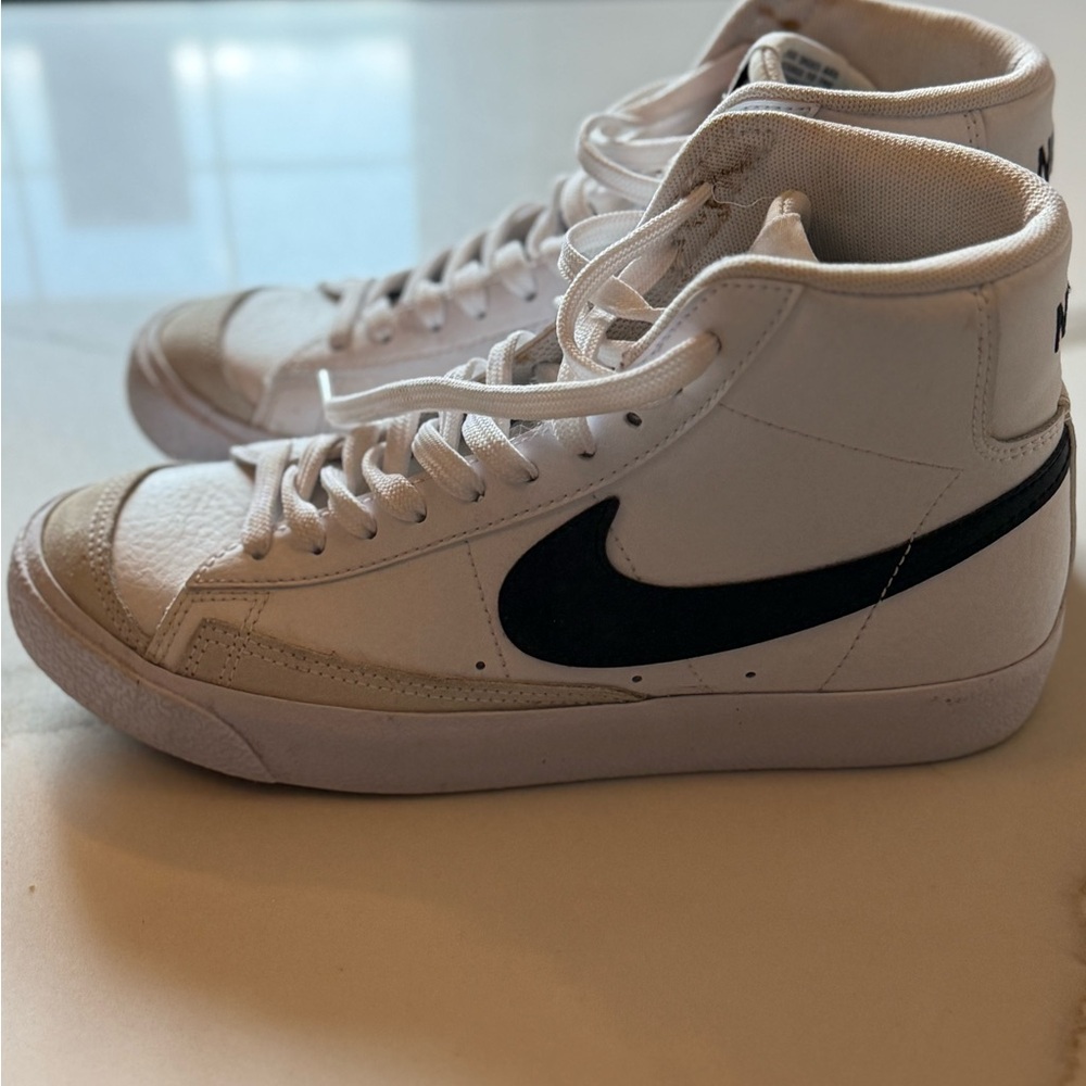 Nike Blazer Mid 77 - Picture 4 of 8